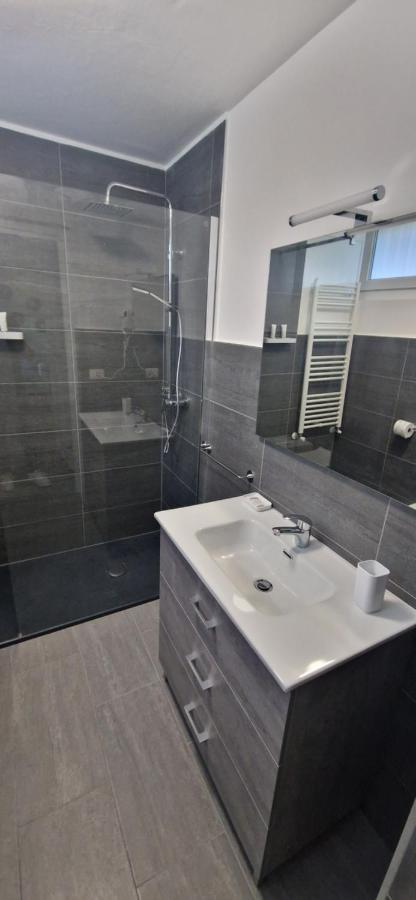 Lake House - Milano 3 Apartment บาซิลิโอ ภายนอก รูปภาพ